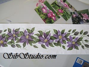 Center strip of painted flowers for quilt  sibstudio dot com 